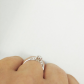 Vilma Silver sofistikovaný zásnubní prsten ze stříbra