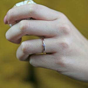 Kelsi Colour RW - zásnubní prsten z bílého a růžového zlata