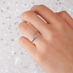 Zlatovláska Princess White - zásnubní prsten z bílého zlata