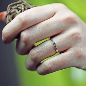 Helena W Briliant III. - naprosto nádherný zásnubní prsten z bílého zlata